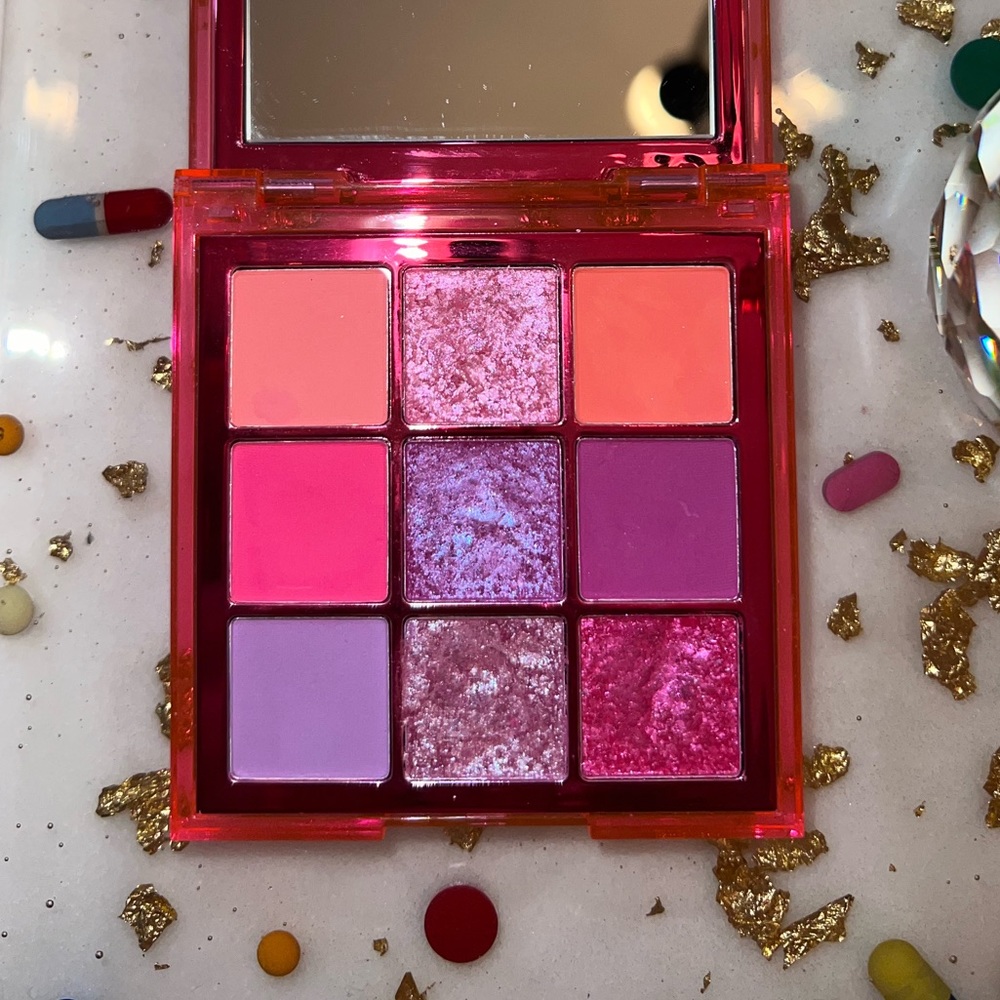 Huda Pink Neon Obsessions Pallet - Picture 5 of 8